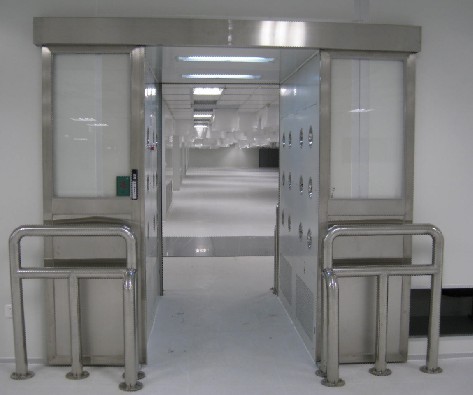 潔凈室自動(dòng)感應(yīng)風(fēng)淋室和手動(dòng)風(fēng)淋室有什么區(qū)別？